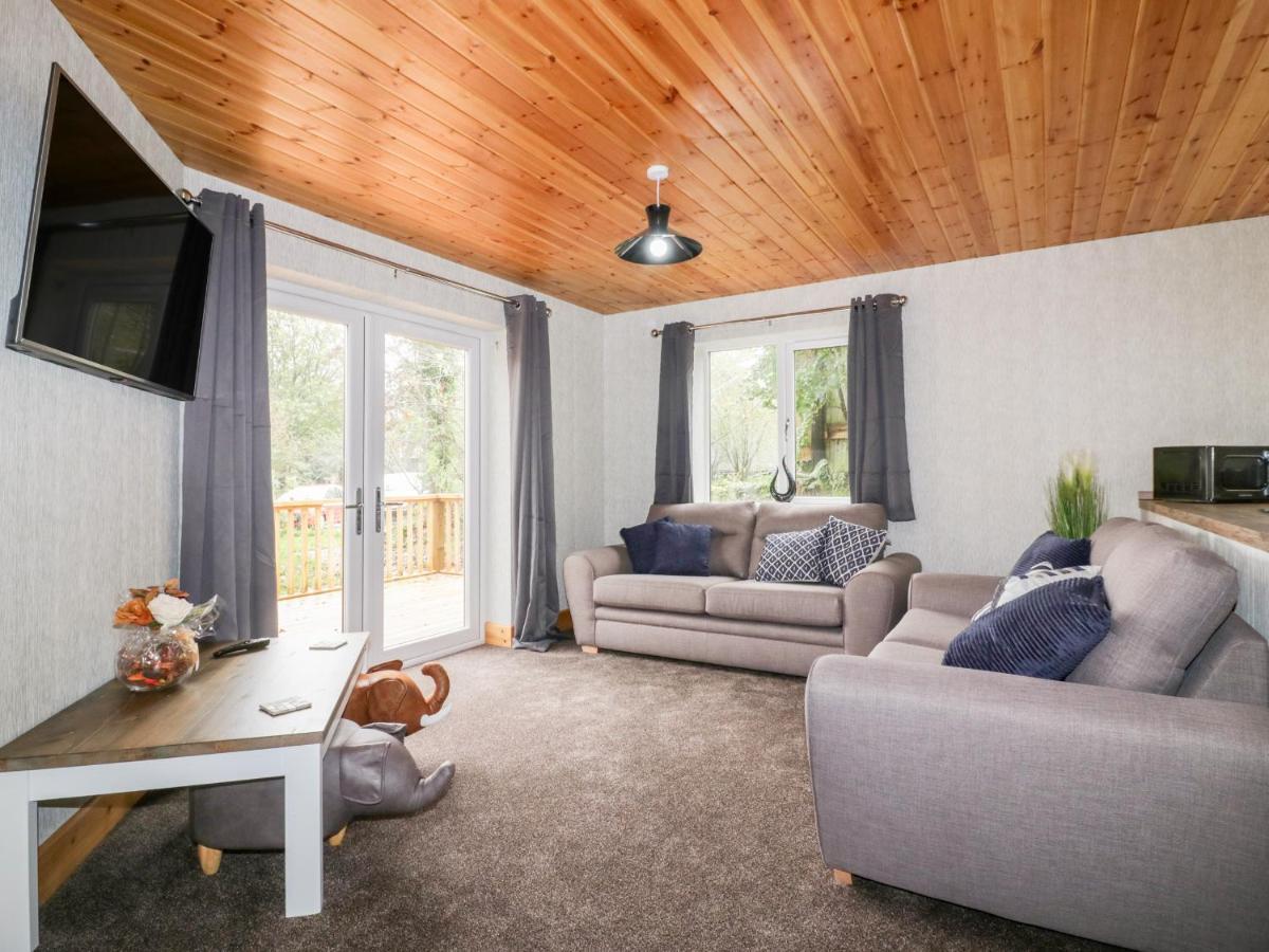 Lodge One Труро Екстер'єр фото