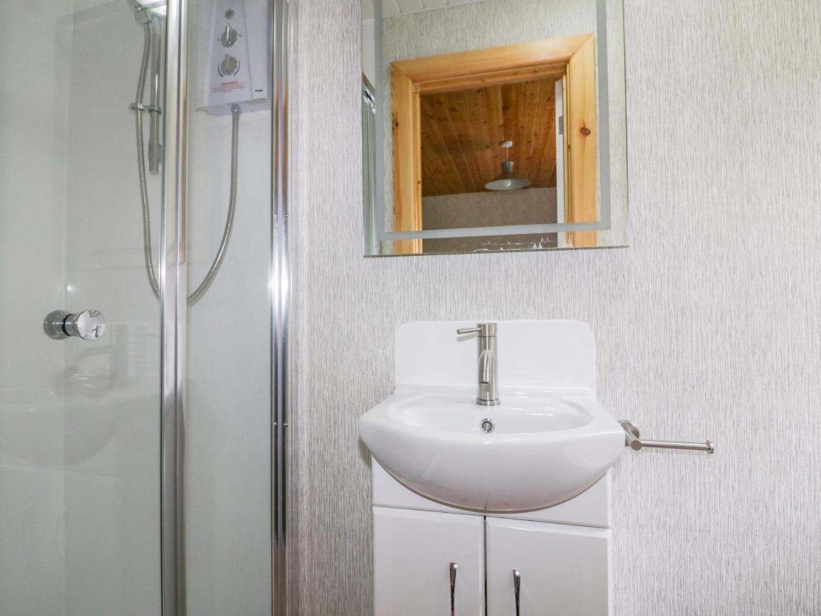 Lodge One Труро Екстер'єр фото
